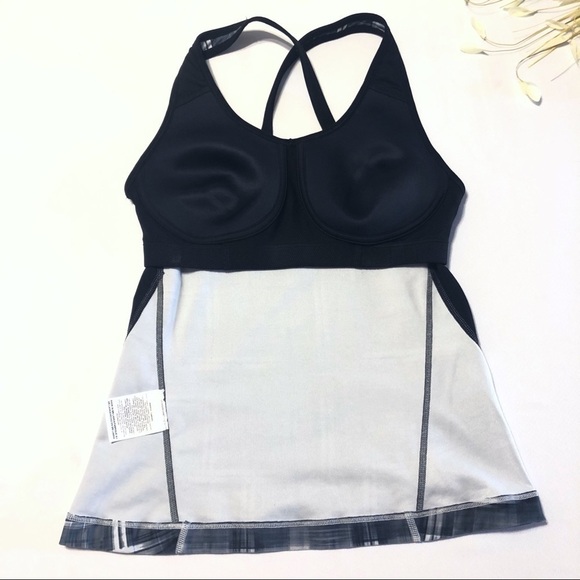 NIKE Dri-FIT Running Tank - Picture 4 of 6